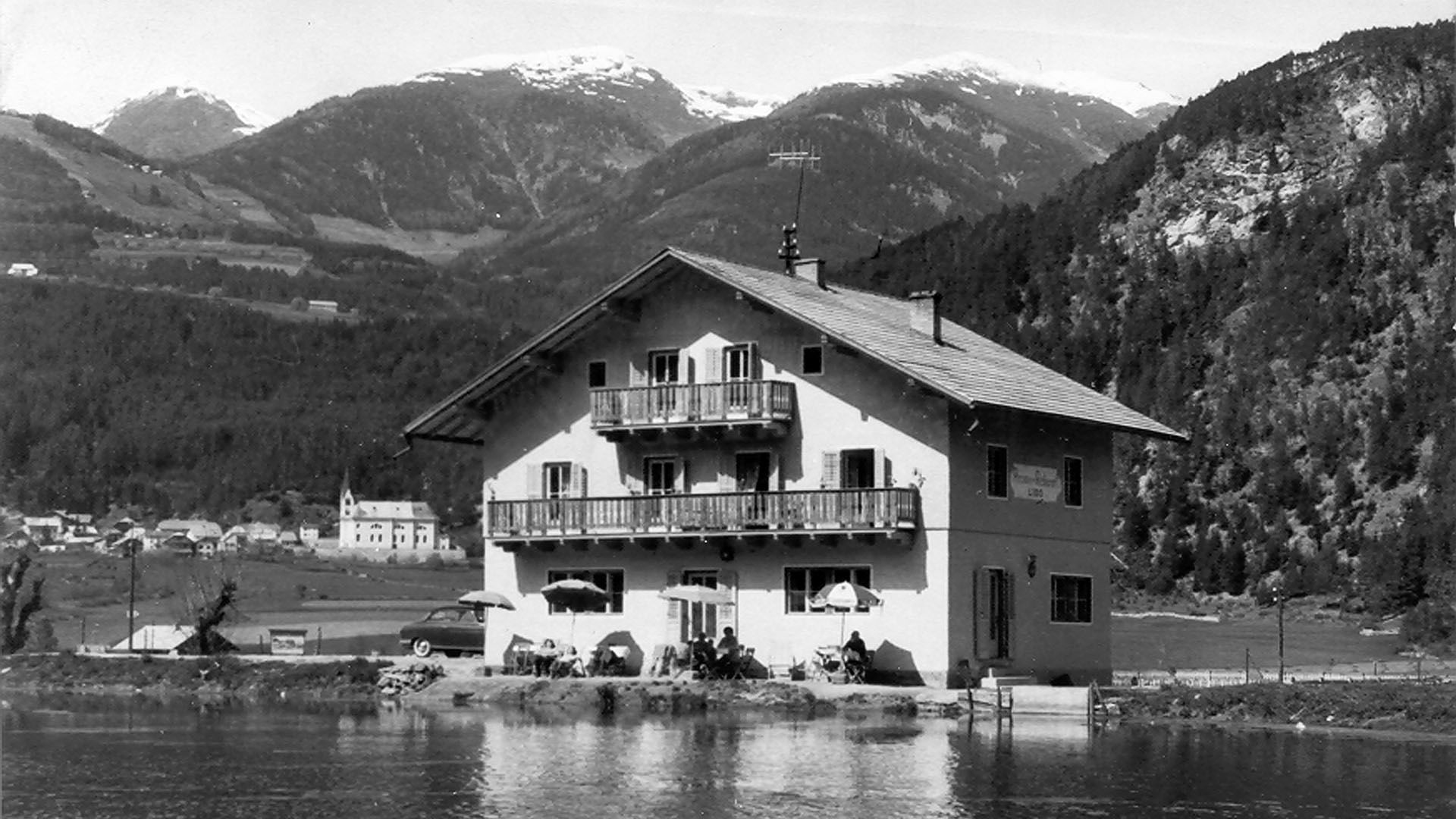 Black & white picture of a house near Falkensteiner Hotels
