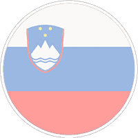 Emblema blu, bianco e rosa con una montagna e stelle su sfondo bianco circolare.